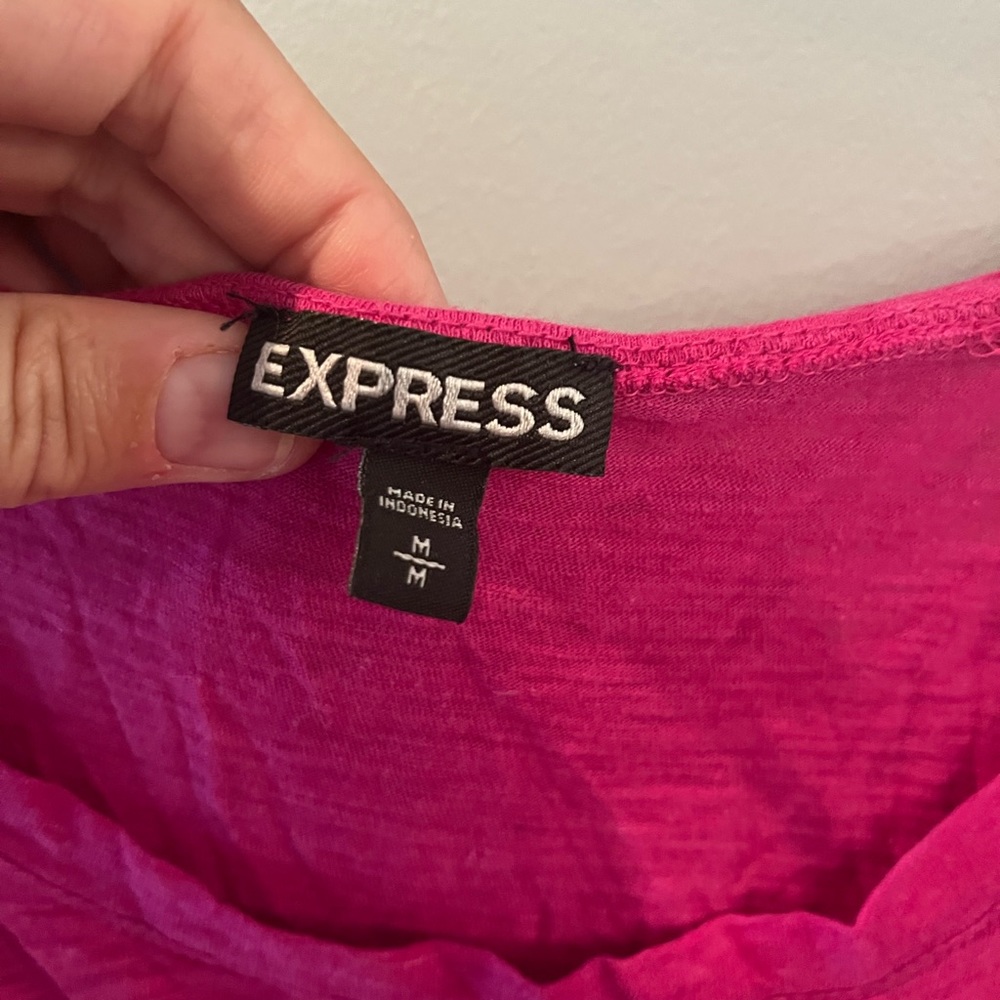 Express Long Sleeve Bundle Medium